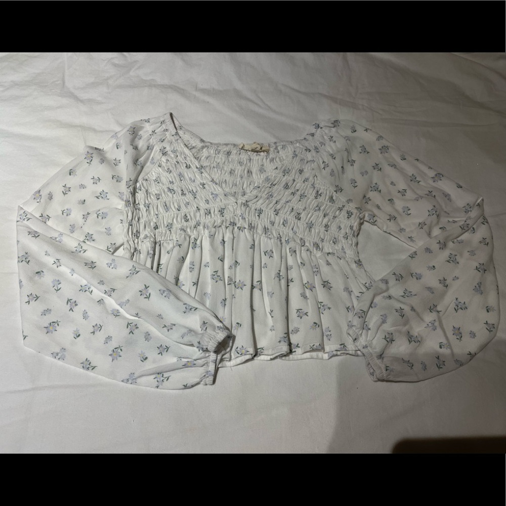 LA Hearts long sleeve shirt, size XS